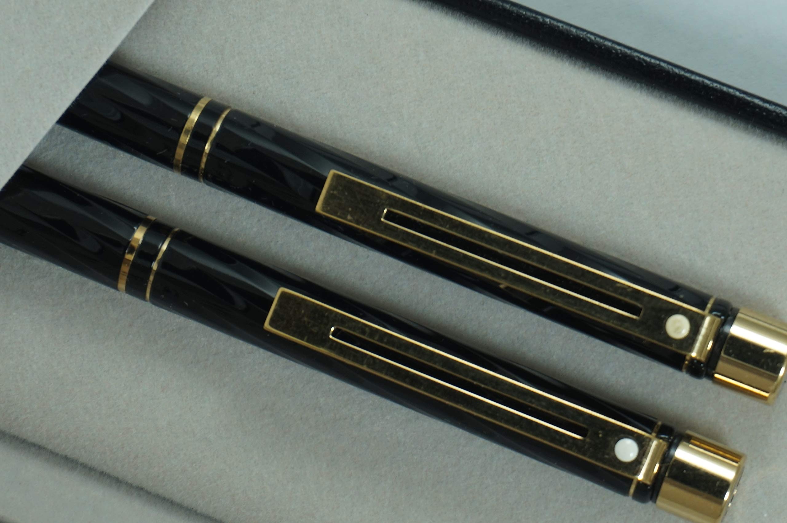 Amazon.com : Sheaffer Made in the USA Signature Targa Spiral black